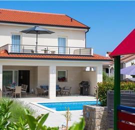 3 Bedroom Villa with Pool on Krk Island, Sleeps 7 - 9